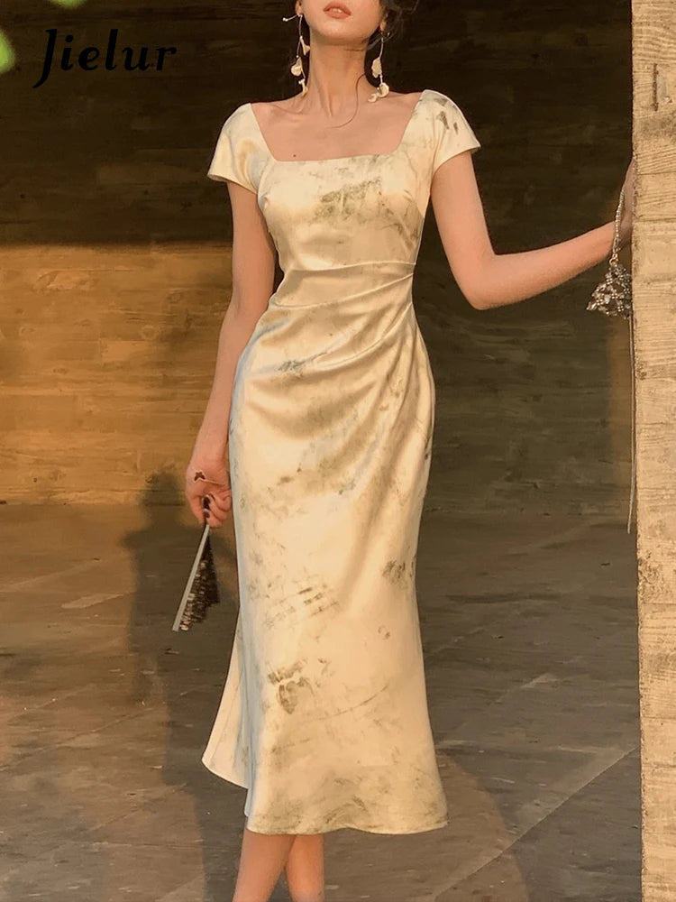 Robe en Satin Beige