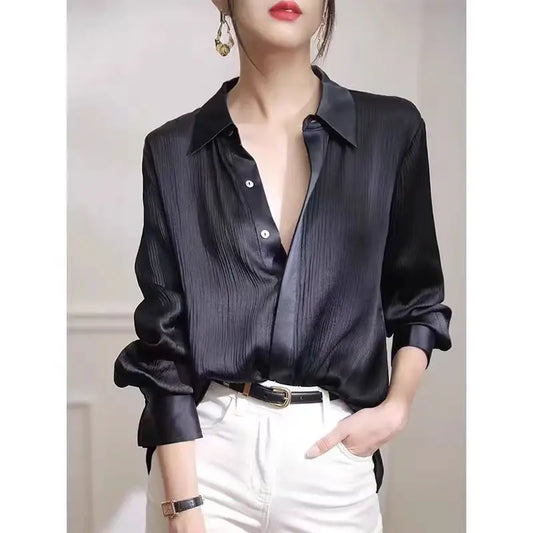 Chemise en satin noir