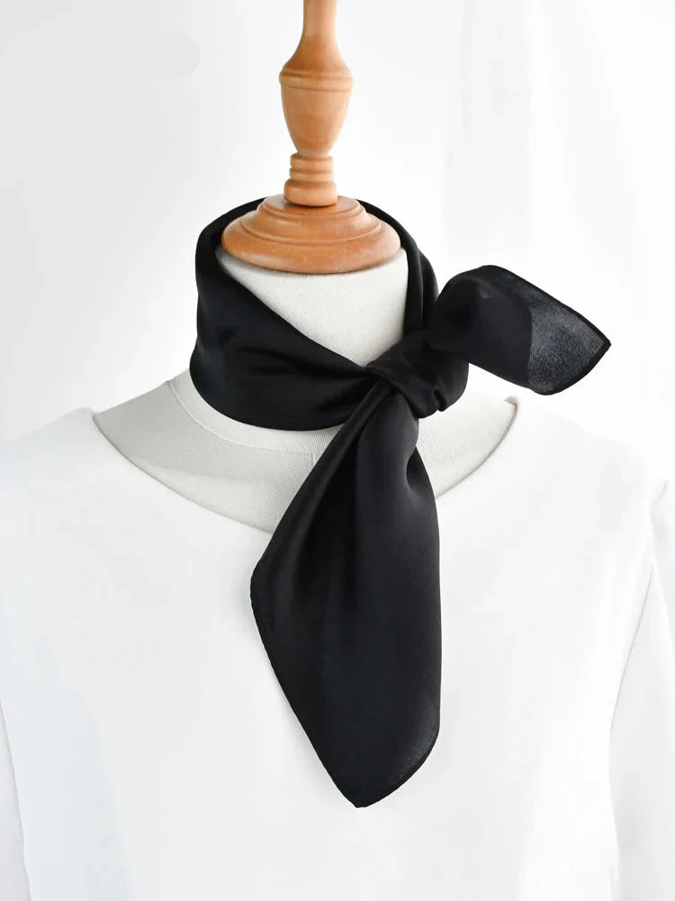 Foulard en Satin Noir