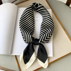 Foulard en Satin à Motif